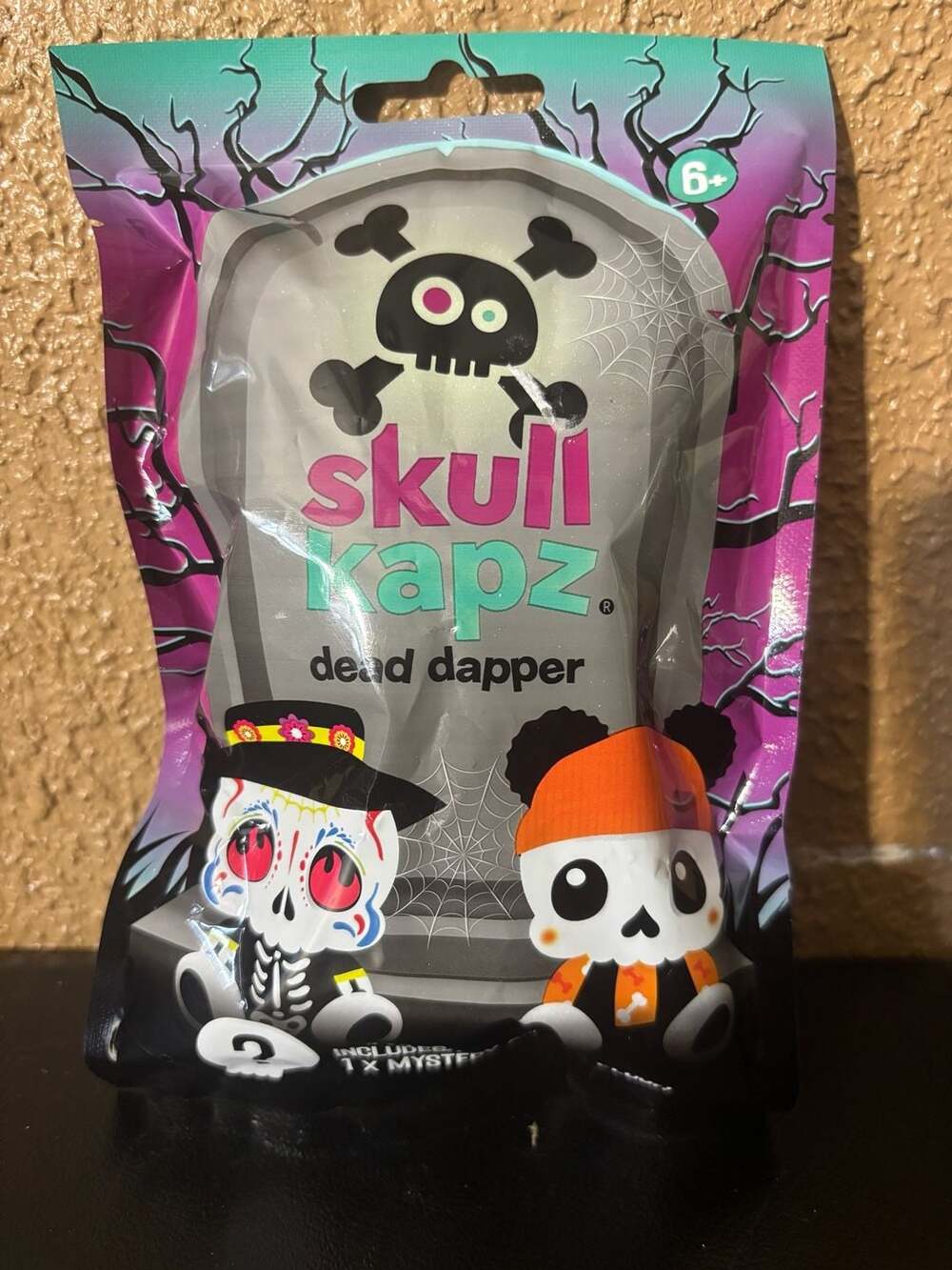 Skull Kapz Series 1 Blind Bag Dead Dapper